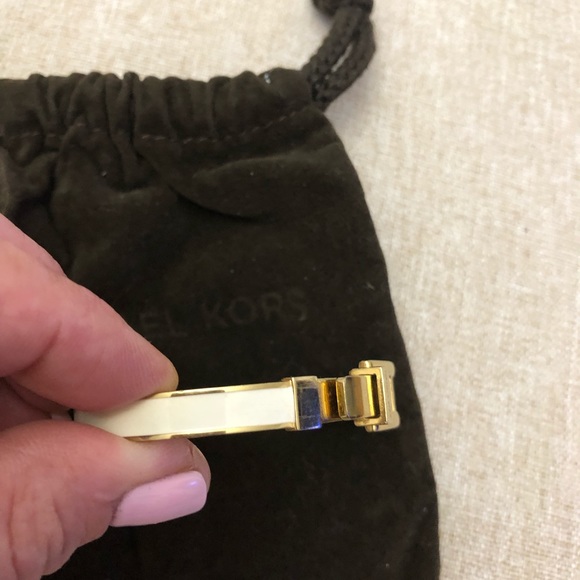 Michael Kors Bracelet - Picture 4 of 5